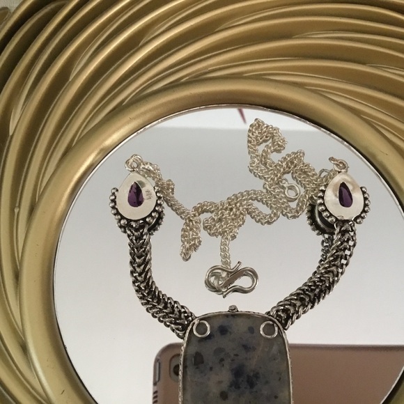 TAMERLANE SQUARE STONE W/ DESIGN ON FRONT AND TWO PEAR AMETHYST STERLING SILVER - Picture 7 of 9